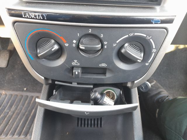 bontott LANCIA Y Bal hátsó Biztonsági Öv