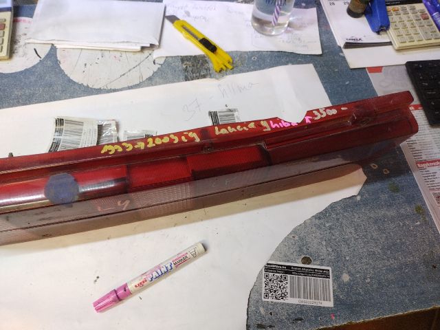 bontott LANCIA Y Bal Hátsó Lámpa