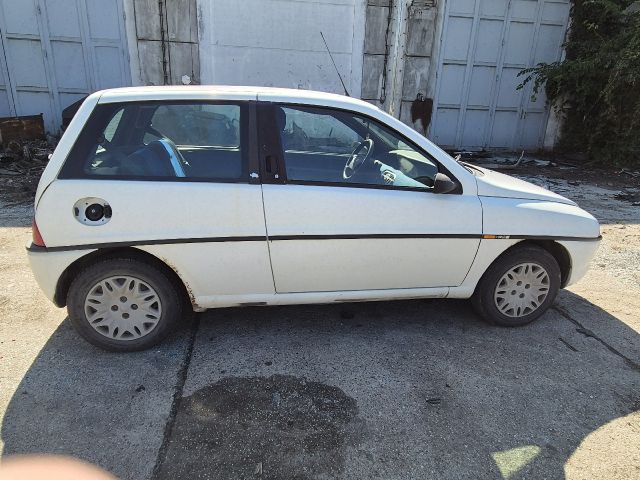 bontott LANCIA Y Csomagtérajtó (Részeivel)