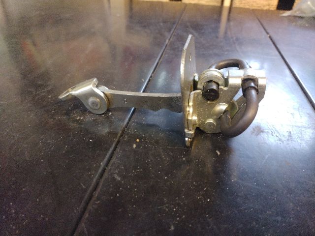 bontott LANCIA Y Jobb első Ajtóhatároló