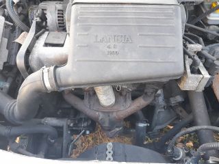 bontott LANCIA Y Jobb első Alsó Zsanér