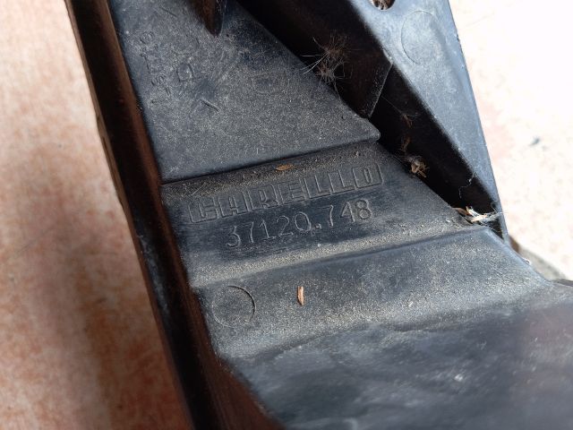 bontott LANCIA Y Jobb Fényszóró