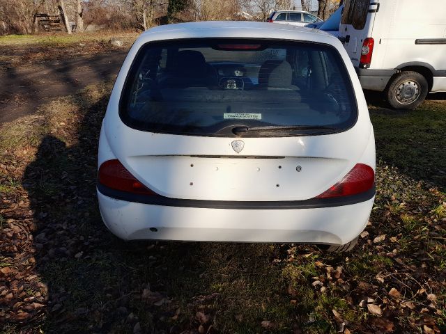 bontott LANCIA Y Jobb hátsó Hátsó Dobbetét (Kerékjárati, Műanyag)