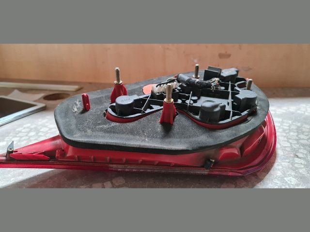 bontott LANCIA Y Jobb Hátsó Lámpa