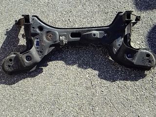 bontott LANCIA YPSILON Első Bölcső