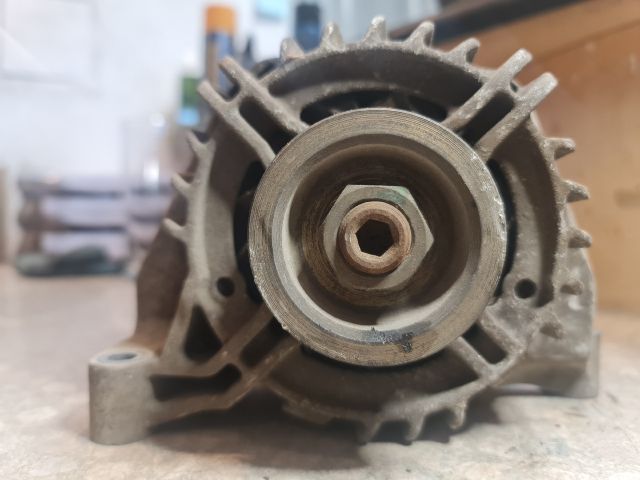 bontott LANCIA YPSILON Generátor