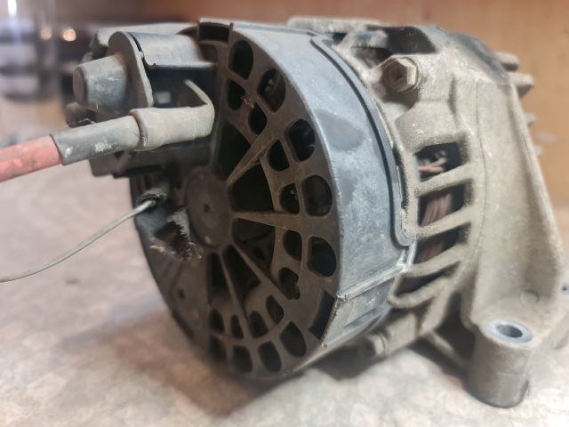 bontott LANCIA YPSILON Generátor