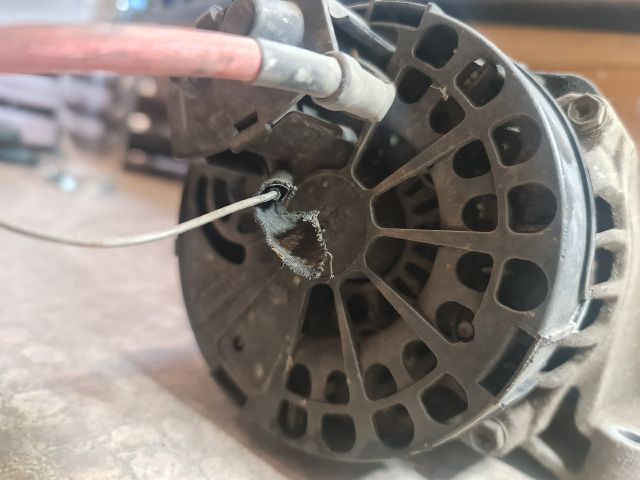 bontott LANCIA YPSILON Generátor