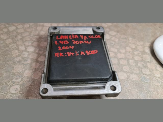 bontott LANCIA YPSILON Motorvezérlő