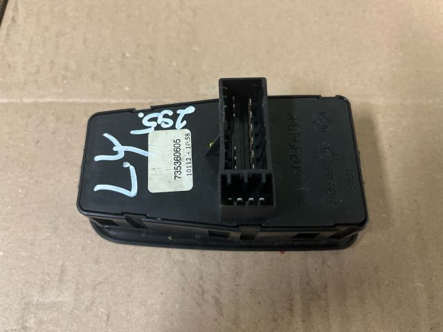 bontott LANCIA YPSILON Ablakemelő és Tükör Kapcsoló