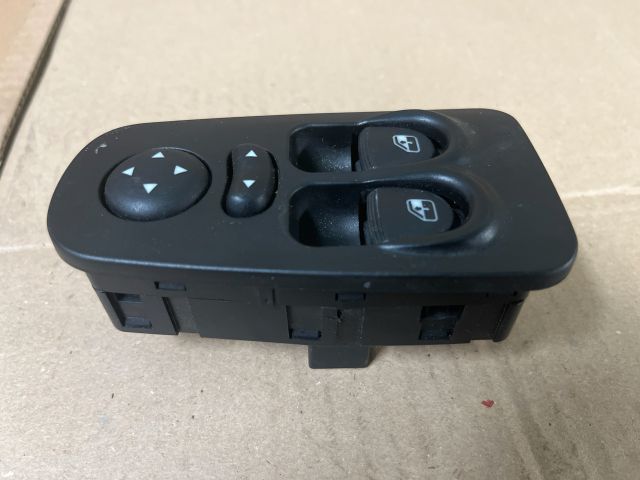 bontott LANCIA YPSILON Ablakemelő és Tükör Kapcsoló