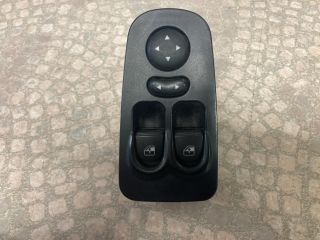 bontott LANCIA YPSILON Bal első Ablakemelő Kapcsoló