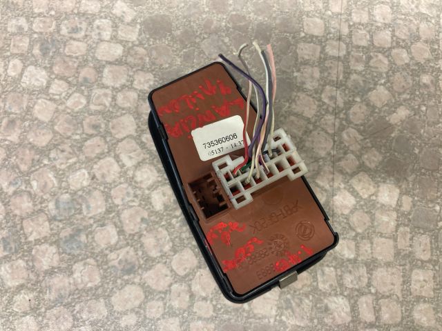 bontott LANCIA YPSILON Bal első Ablakemelő Kapcsoló