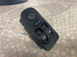 bontott LANCIA YPSILON Bal első Ablakemelő Kapcsoló