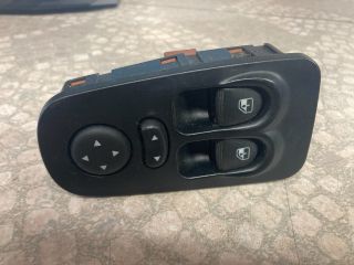 bontott LANCIA YPSILON Bal első Ablakemelő Kapcsoló