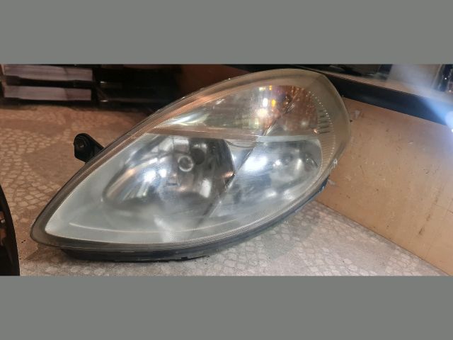 bontott LANCIA YPSILON Bal Fényszóró