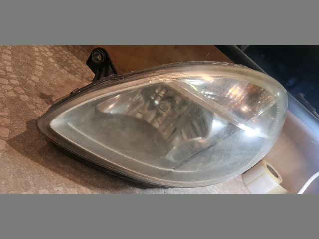 bontott LANCIA YPSILON Bal Fényszóró
