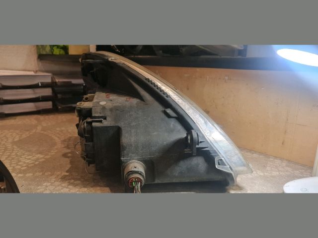 bontott LANCIA YPSILON Bal Fényszóró