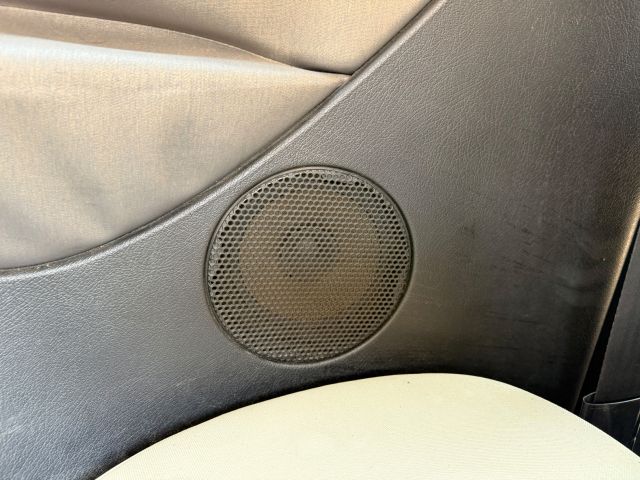 bontott LANCIA YPSILON Bal hátsó Hangszóró