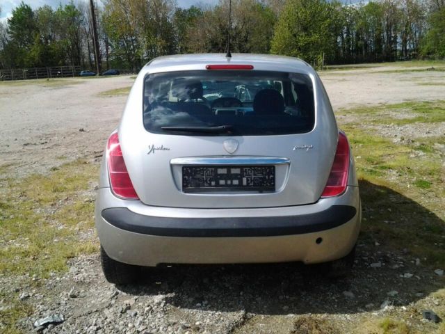 bontott LANCIA YPSILON Bal Hátsó Lámpa