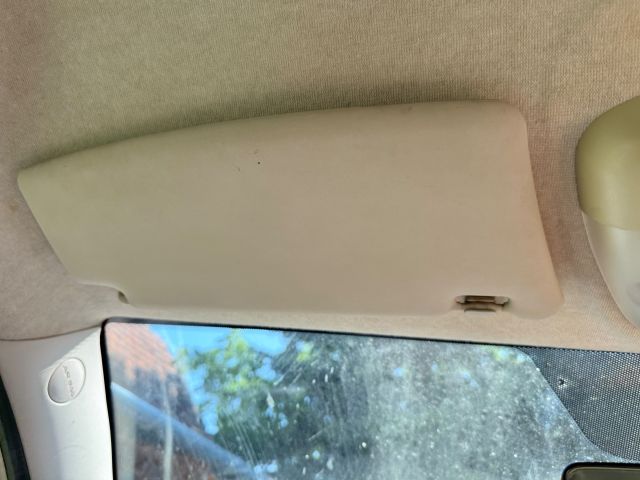 bontott LANCIA YPSILON Bal Napellenző