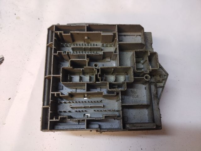 bontott LANCIA YPSILON Biztosítéktábla Utastér