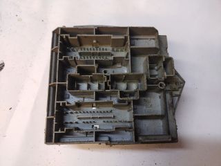 bontott LANCIA YPSILON Biztosítéktábla Utastér