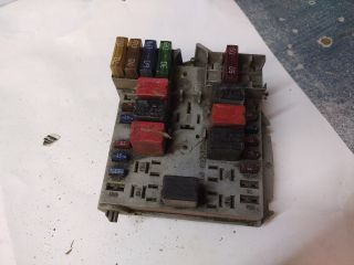 bontott LANCIA YPSILON Biztosítéktábla Utastér