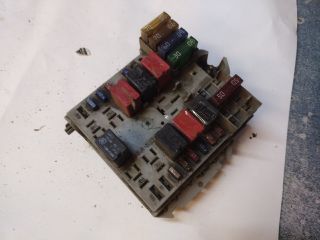 bontott LANCIA YPSILON Biztosítéktábla Utastér