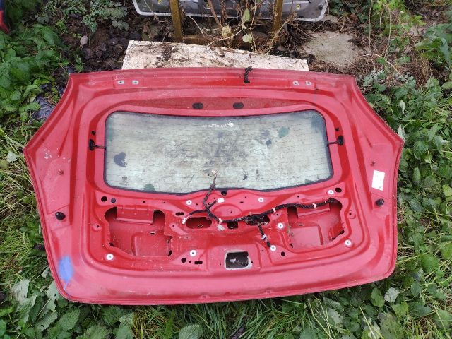 bontott LANCIA YPSILON Csomagtérajtó (Üres lemez)