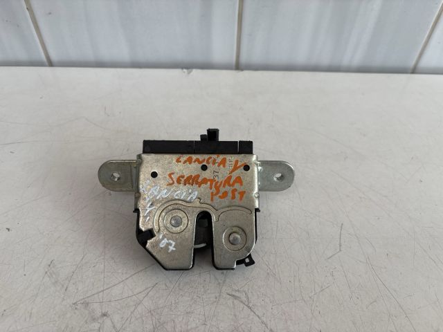 bontott LANCIA YPSILON Csomagtérajtó Zárszerkezet