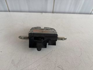 bontott LANCIA YPSILON Csomagtérajtó Zárszerkezet