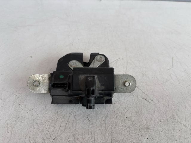 bontott LANCIA YPSILON Csomagtérajtó Zárszerkezet