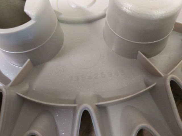 bontott LANCIA YPSILON Dísztárcsa (1 db)