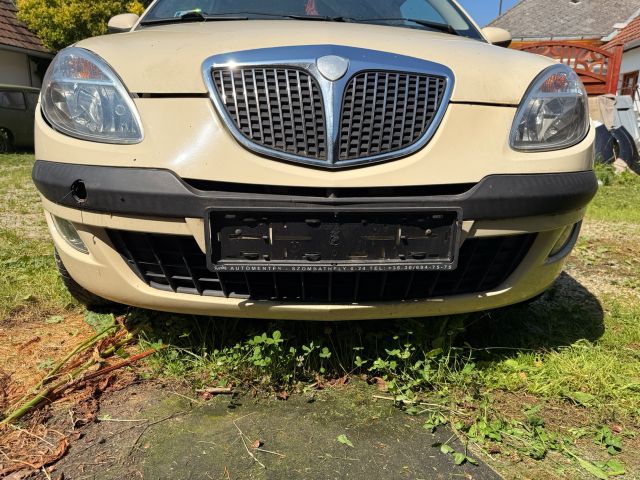 bontott LANCIA YPSILON Első Lökhárító (Üresen)