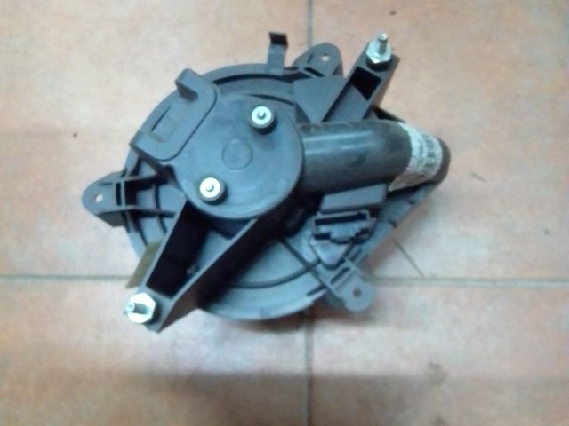 bontott LANCIA YPSILON Fűtőmotor (Klímás)