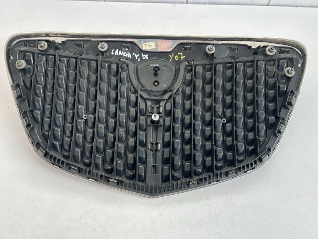 bontott LANCIA YPSILON Hűtőrács