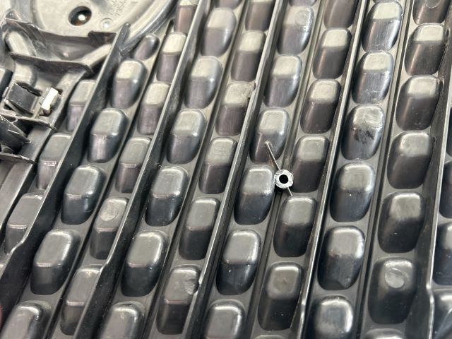 bontott LANCIA YPSILON Hűtőrács