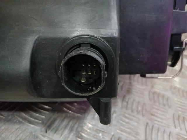 bontott LANCIA YPSILON Jobb Fényszóró