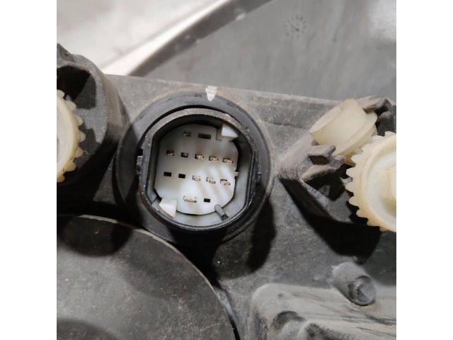 bontott LANCIA YPSILON Jobb Fényszóró