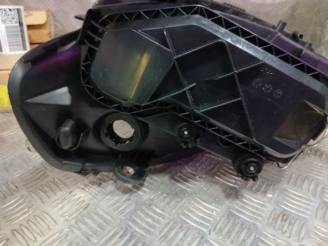 bontott LANCIA YPSILON Jobb Fényszóró