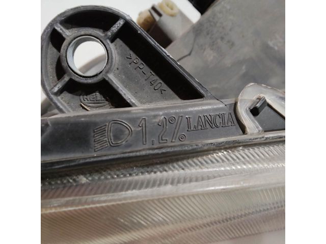 bontott LANCIA YPSILON Jobb Fényszóró