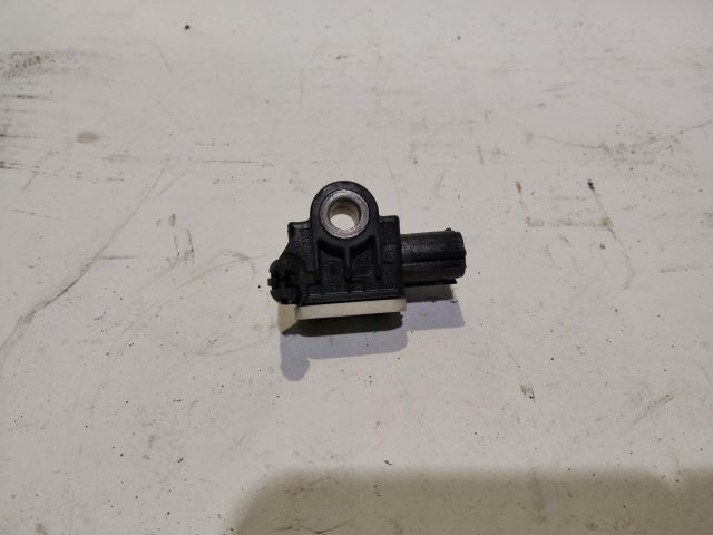 bontott LANCIA YPSILON Központi Ütközés Érzékelő