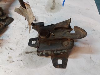 bontott LANCIA YPSILON Motorháztető Biztonsági Kampó