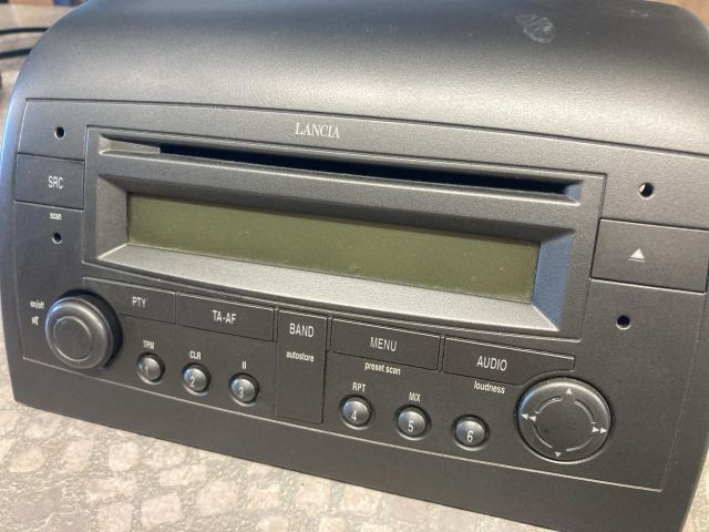 bontott LANCIA YPSILON Rádió / CD