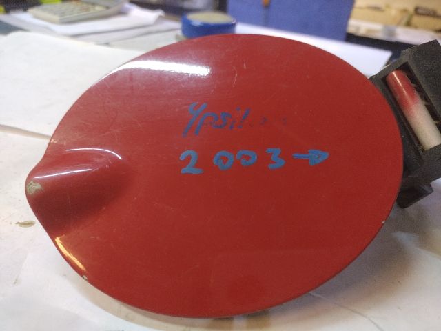 bontott LANCIA YPSILON Tankajtó