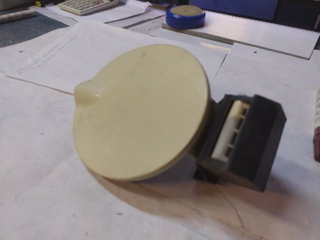 bontott LANCIA YPSILON Tankajtó