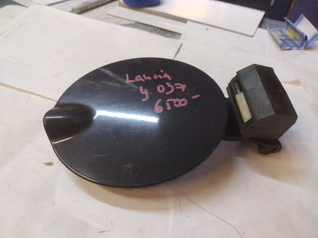 bontott LANCIA YPSILON Tankajtó