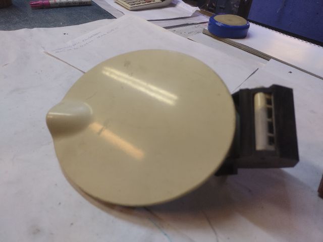 bontott LANCIA YPSILON Tankajtó