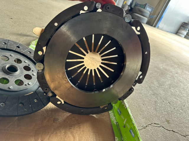 bontott LAND ROVER DEFENDER Kuplung Szett (Szerkezet, Tárcsa)